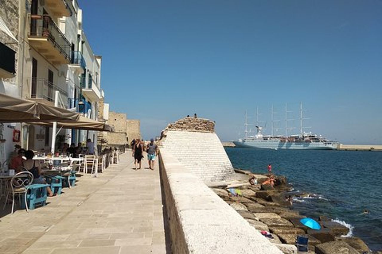 Tour privato di Monopoli: a spasso nel centro storico