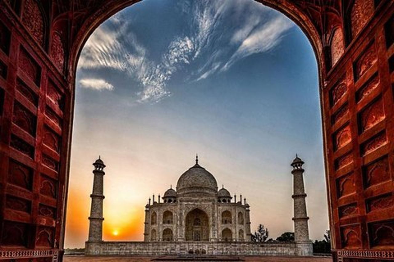 Agra: tour privato della città di Sunrise Taj Mahal e Agra
