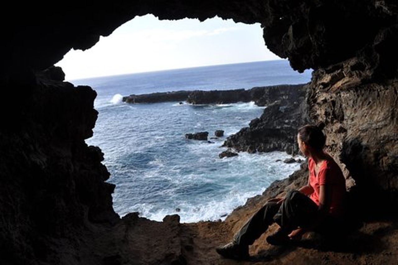 Tour privato: Grotte dell'Isola di Pasqua