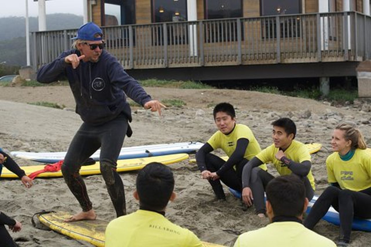 Surf per principianti a San Francisco a Pacifica Beach