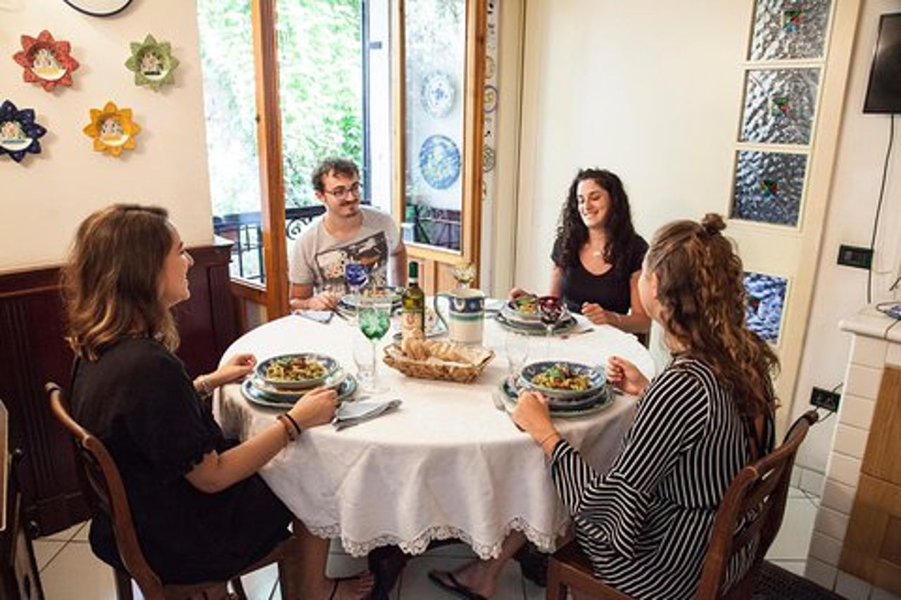 Dimostrazione di ristorazione e cucina presso la casa del locale a Montepulciano