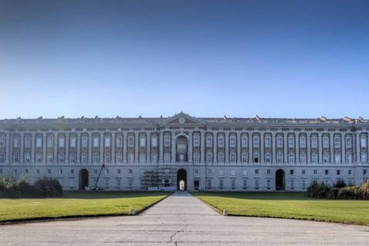 Il Palazzo Reale di Caserta: Tour Guidato con il tuo Storico dell'Arte