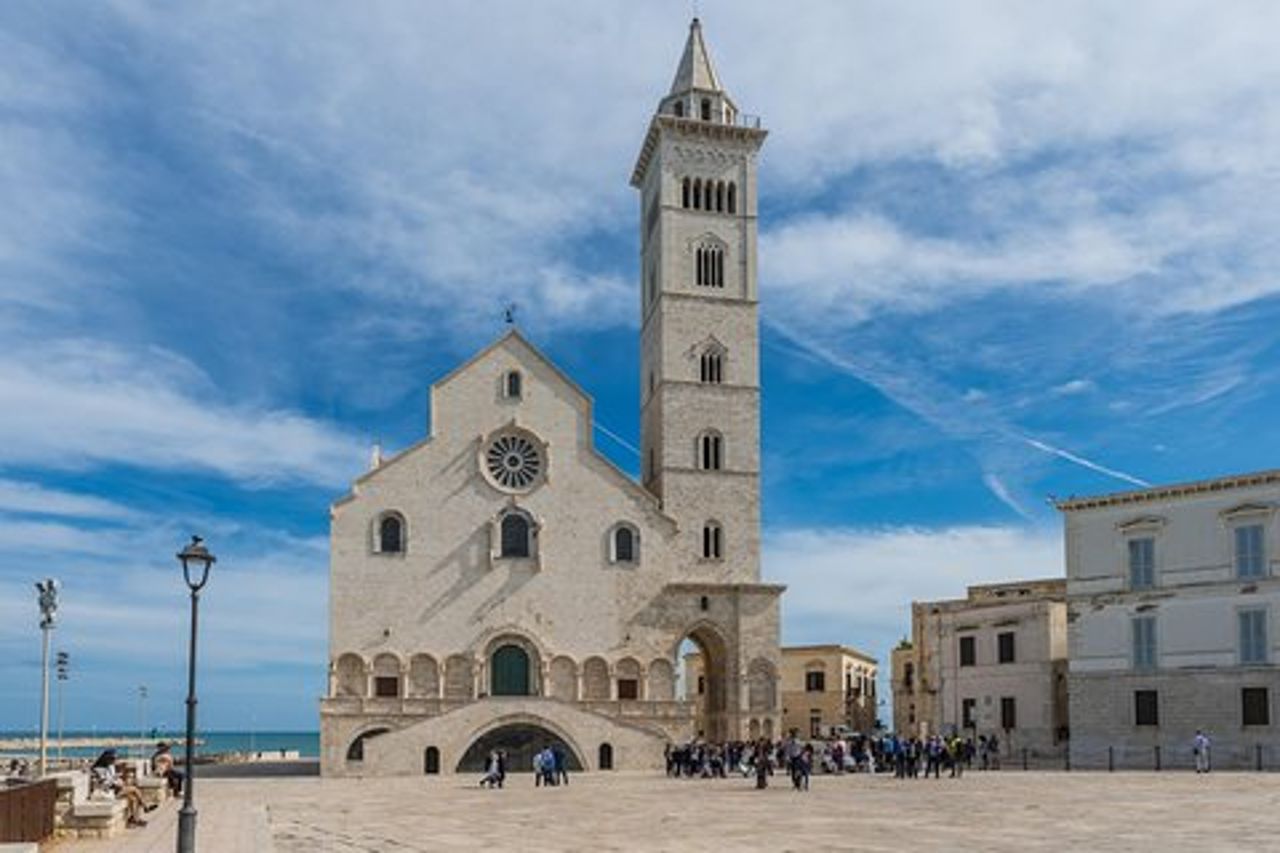Puglia - Tour guidato privato della Città di Trani