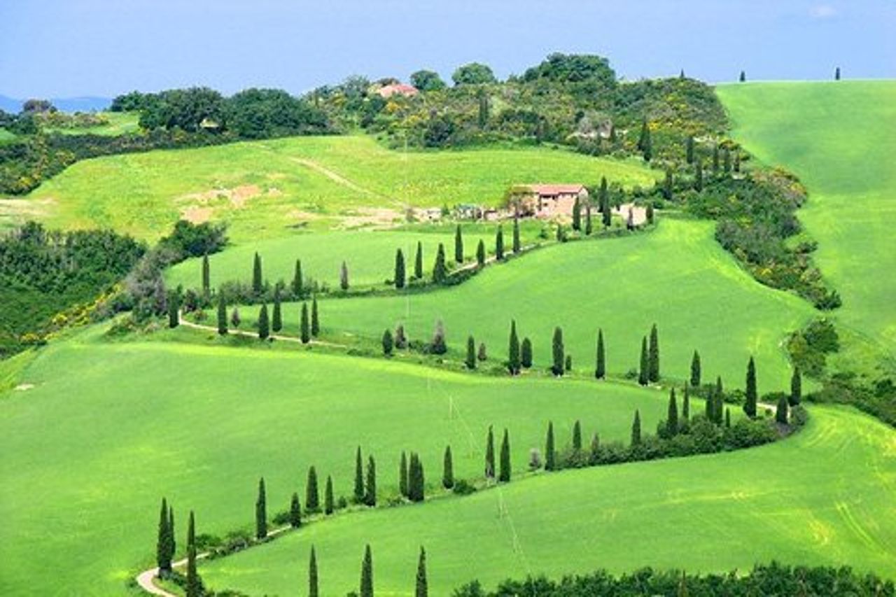 Tour Romantico in Vespa e Degustazione Vini