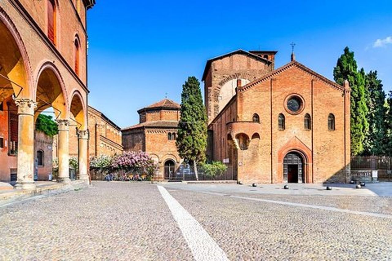 Passeggiata alla scoperta di Bologna