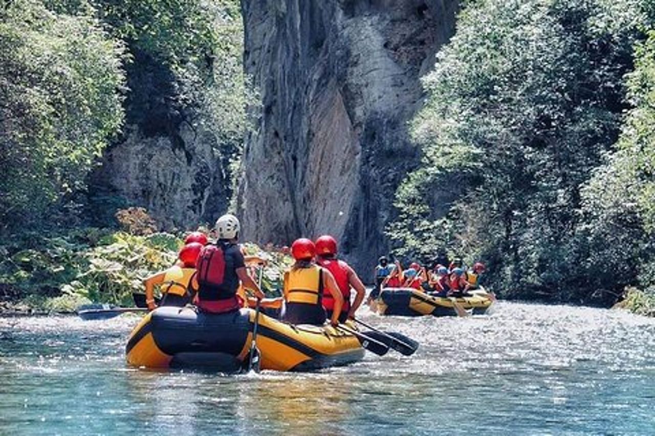 Esperienza di Rafting nei Fiumi Nera o Corno in Umbria vicino Spoleto