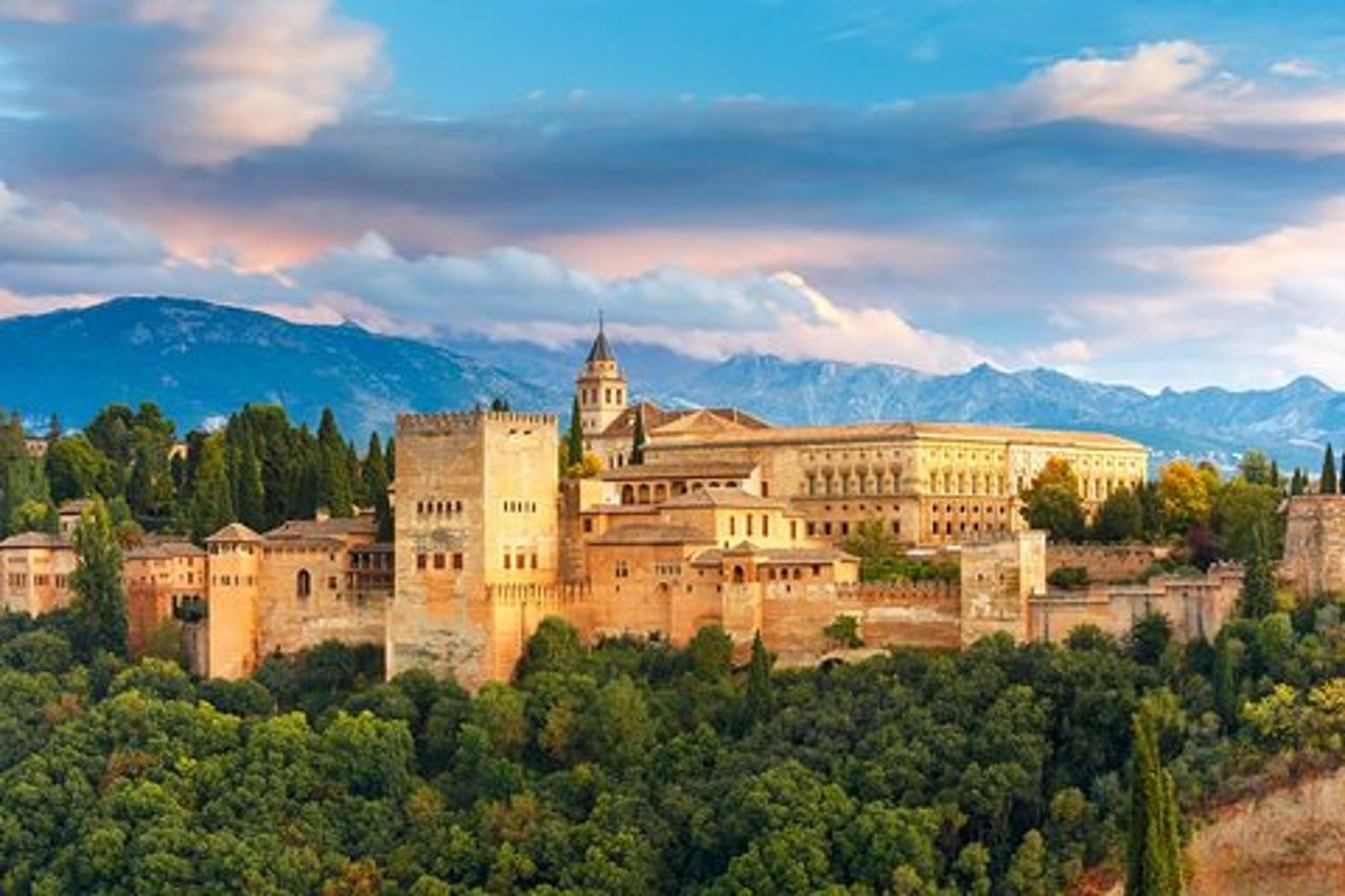Escursione privata a terra al Palazzo dell'Alhambra dal porto di Almeria
