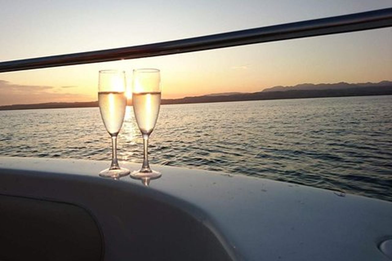Crociera al Tramonto sul lago di Garda da Sirmione con Prosecco