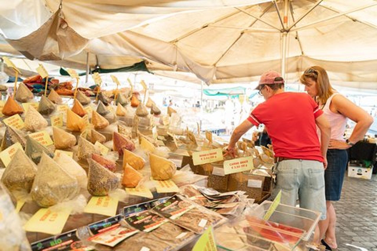 Tour del mercato privato, pranzo o cena e demo di cucina a Erice