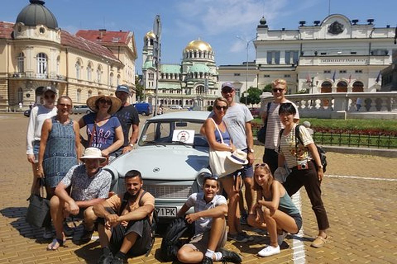 Sofia e la Storia Comunista, Tour di 2 Ore a Bordo di una Leggendaria Trabant
