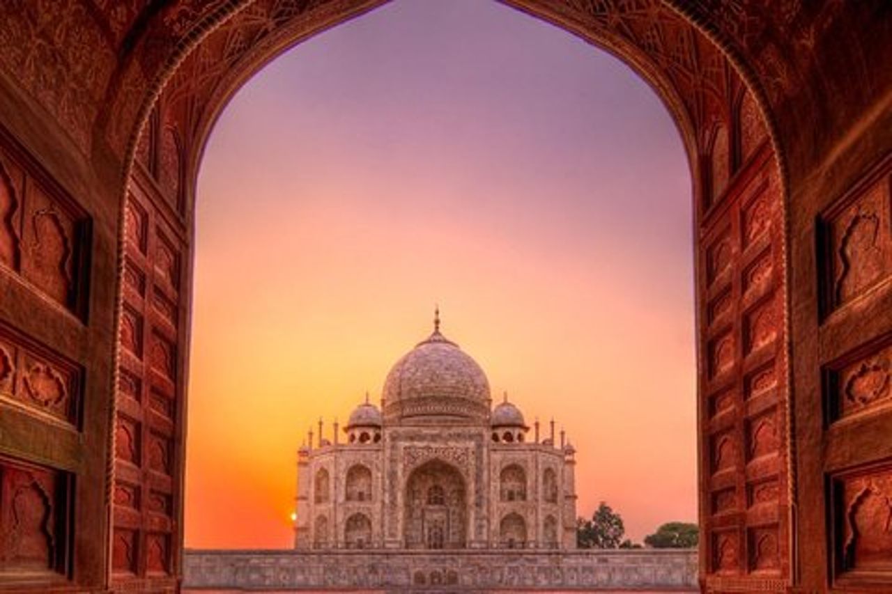 Saltafila: tour del Taj Mahal da Jaipur con trasferimento a Nuova Delhi