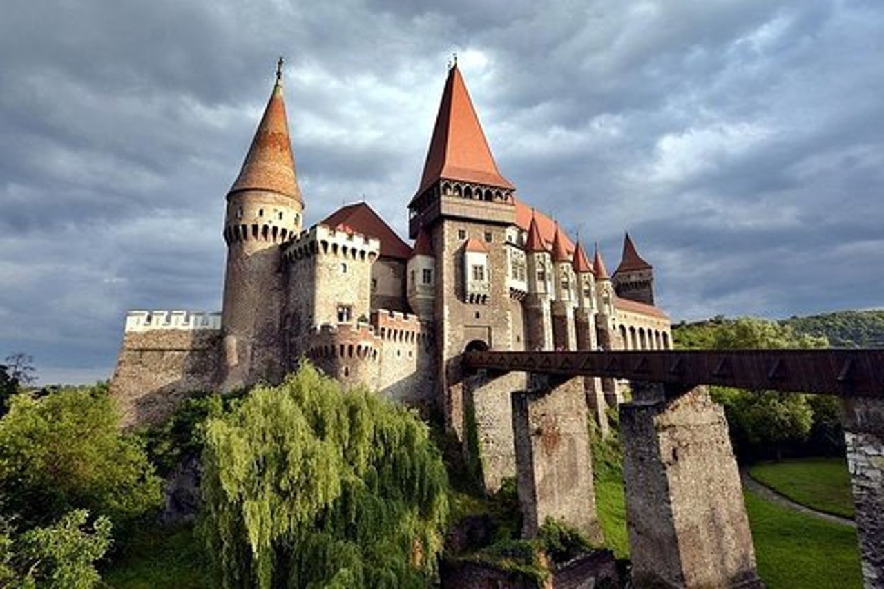 Vampiro di 3 giorni in Transilvania in partenza da Cluj Napoca, incluso il rituale dell'uccisione di un morto vivente