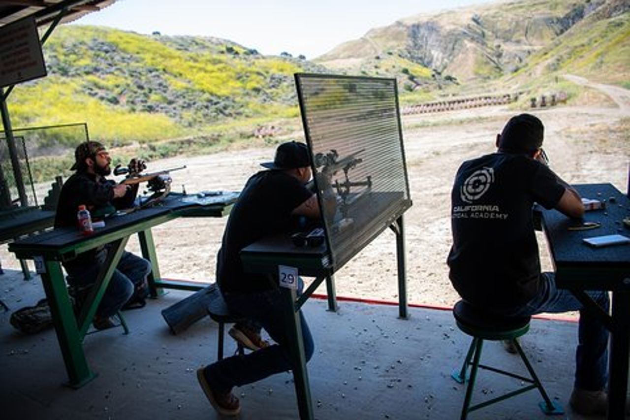 Esperienza di tiro con la pistola unica a Los Angeles
