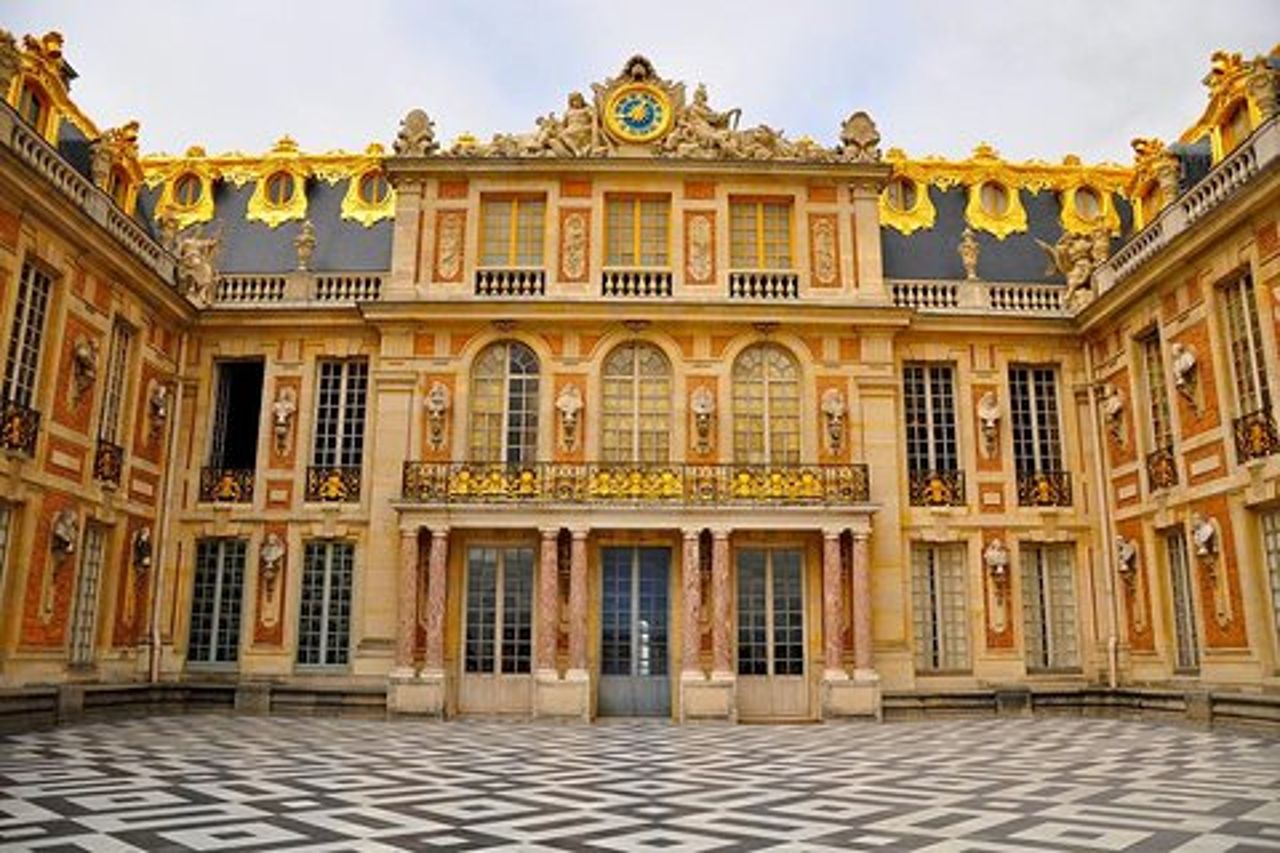 Tour privato di un'intera giornata a Versailles e Giverny da Parigi con Hotel Pick Up