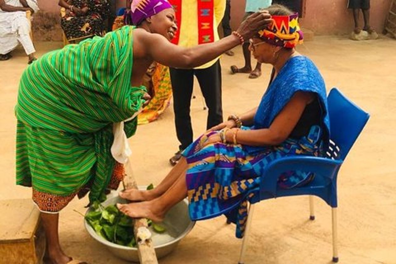 Cerimonia di Bonwire Namimg e Kente Tourist Center