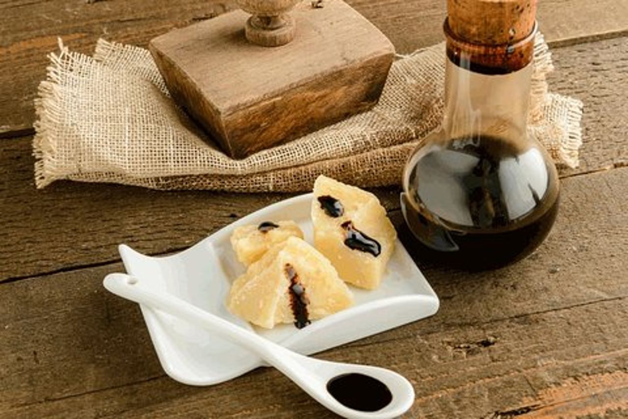 Degustazione di Aceto Balsamico a Modena