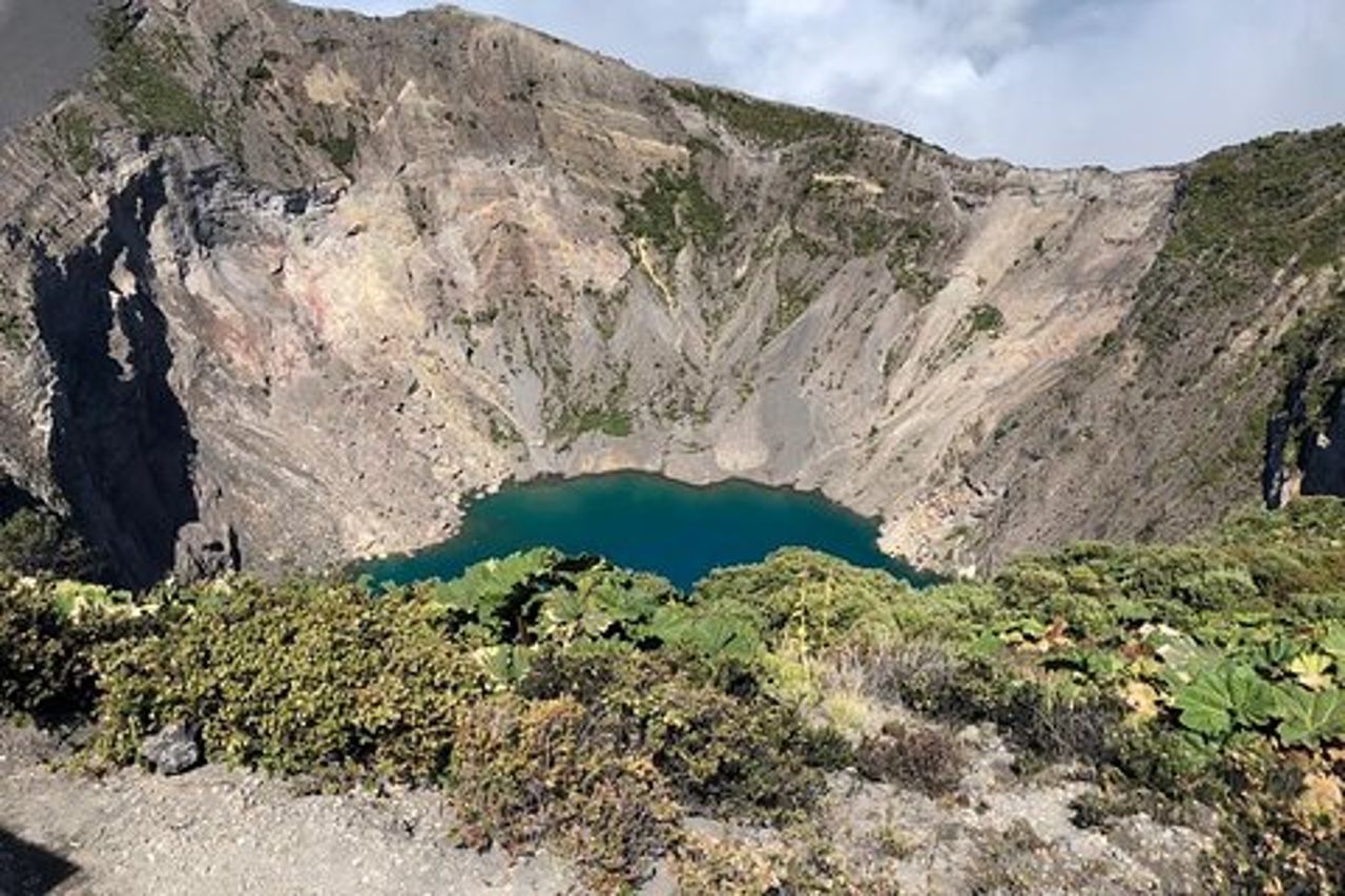 Tour privato del vulcano Irazu di mezza giornata