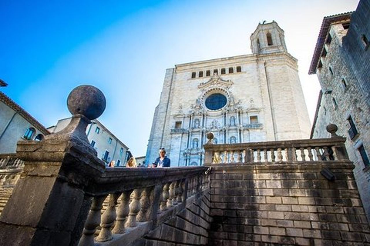 Tour privato a Girona + Costa Brava (Tossa de Mar)