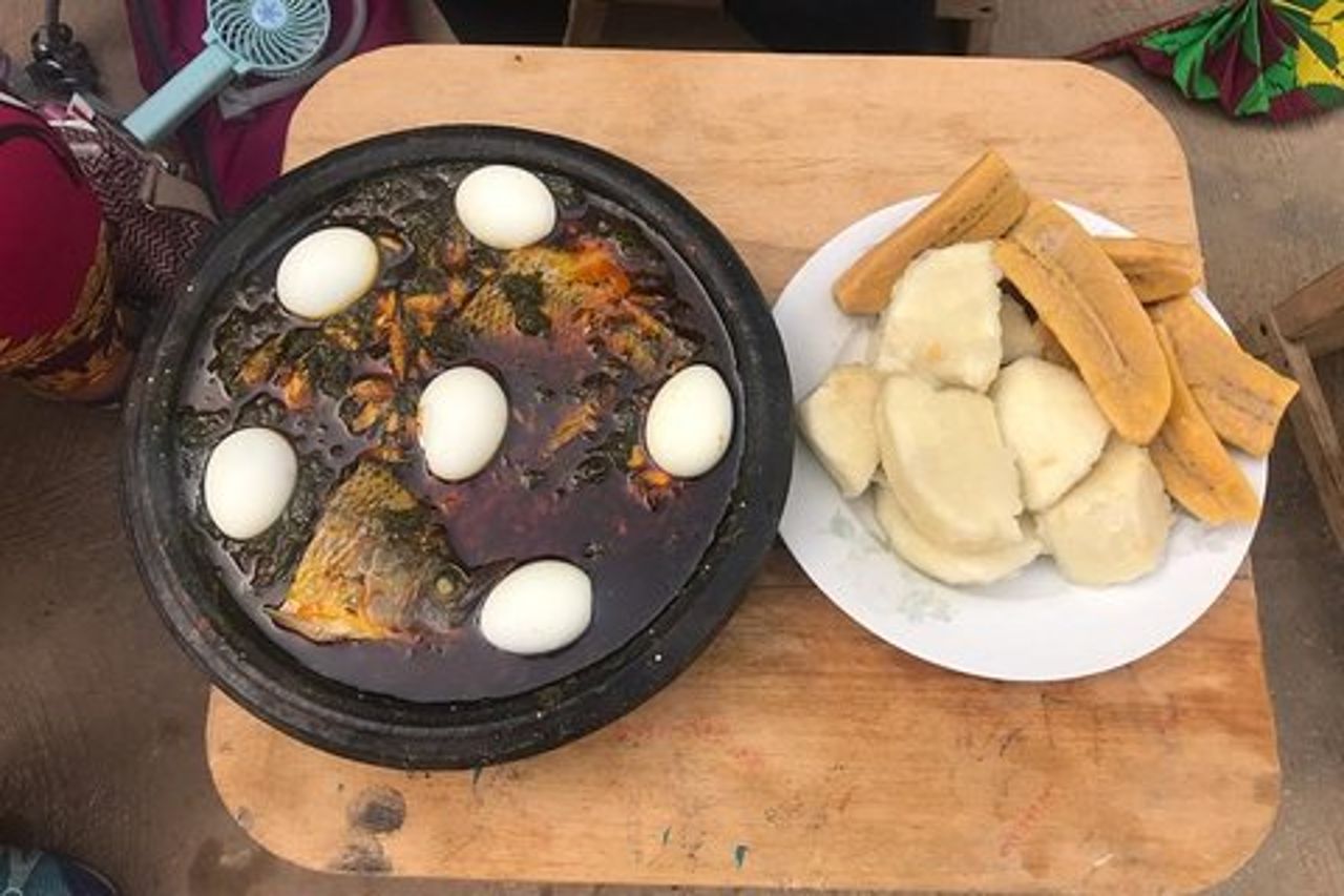 Lezione di cucina tradizionale privata di Kumasi con mercato Kejetia