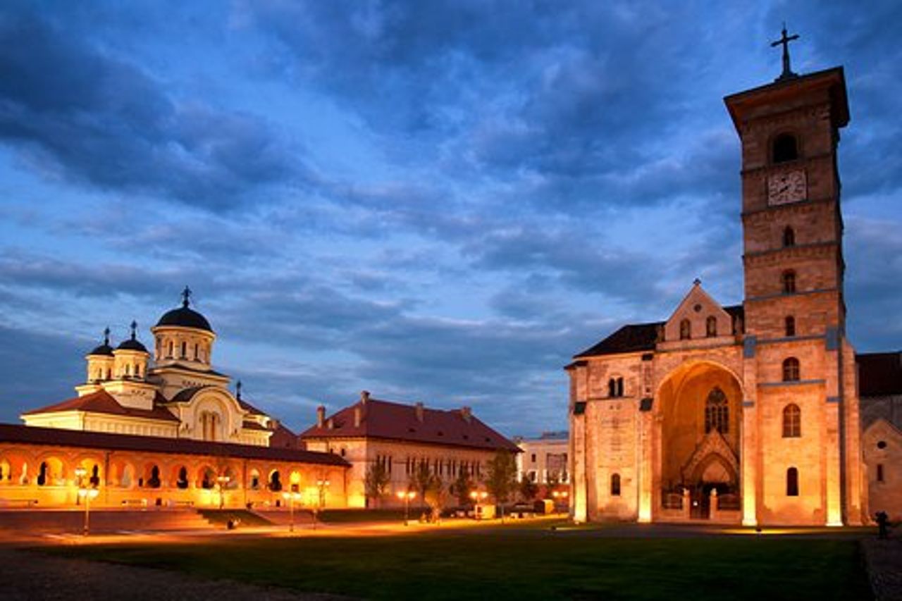 Visita al castello di Corvin a Hunedoara e Alba Iulia