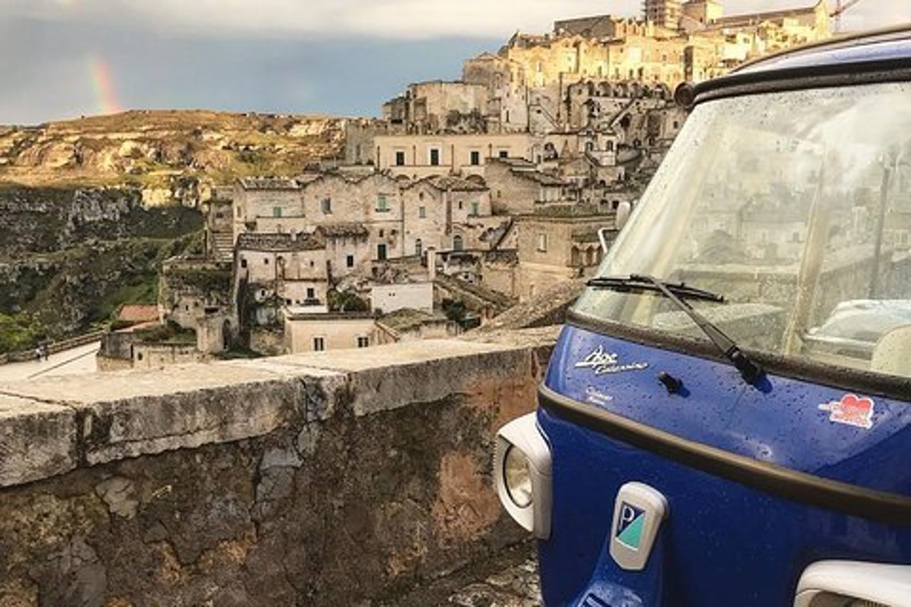 Tour Panoramico Lungo Privato con Ape Calessino a Matera
