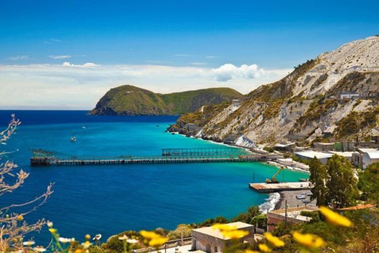 Escursione a VULCANO LIPARI SCIARA DEL FUOCO da Tropea
