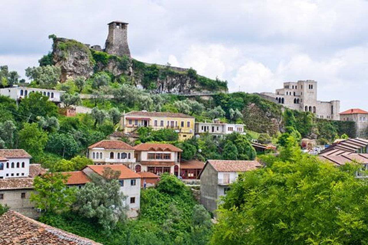 Tour di 2 giorni nei luoghi santi di Tirana