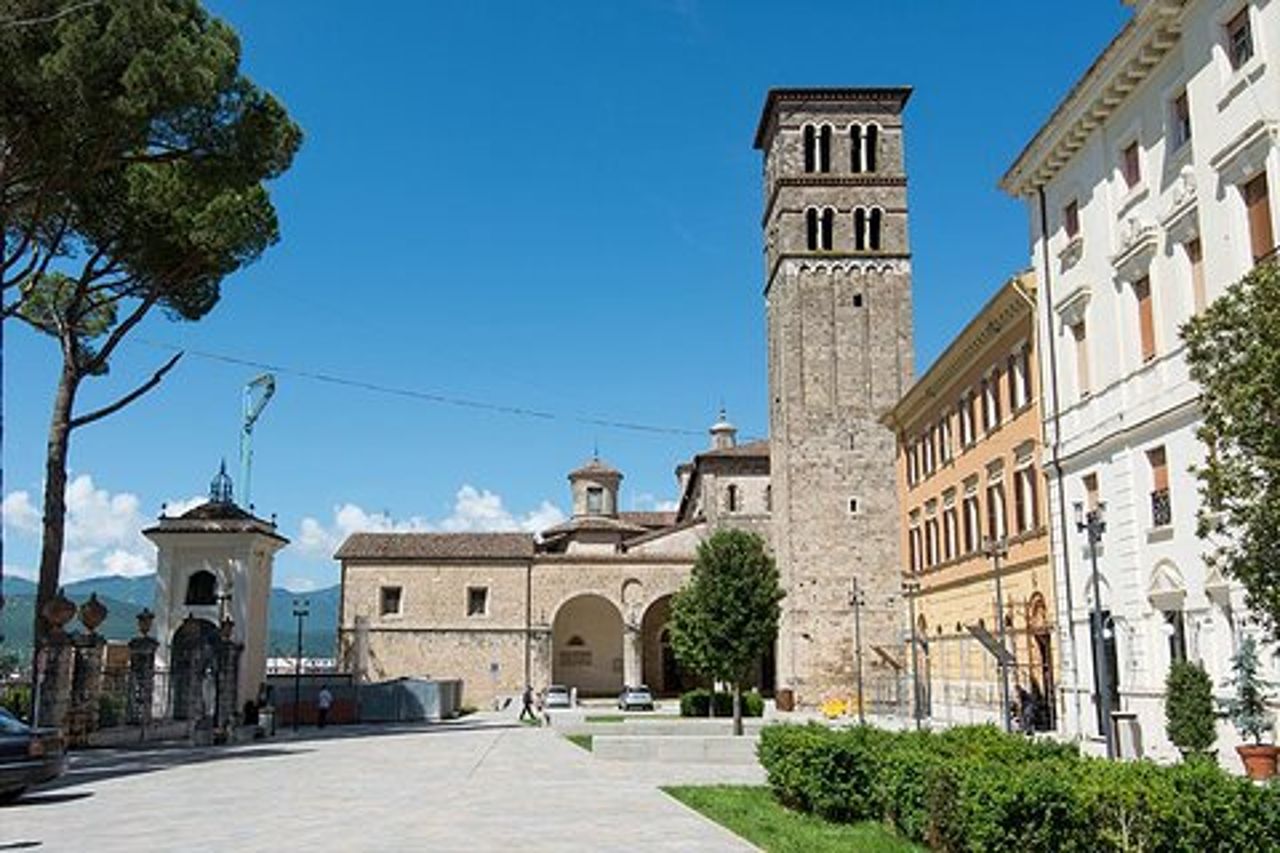 Esplora Amatrice e Rieti: un tour di un giorno da Roma