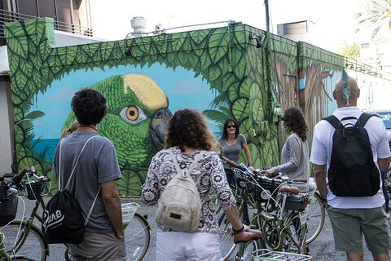St Pete Fantastico tour in bicicletta murale