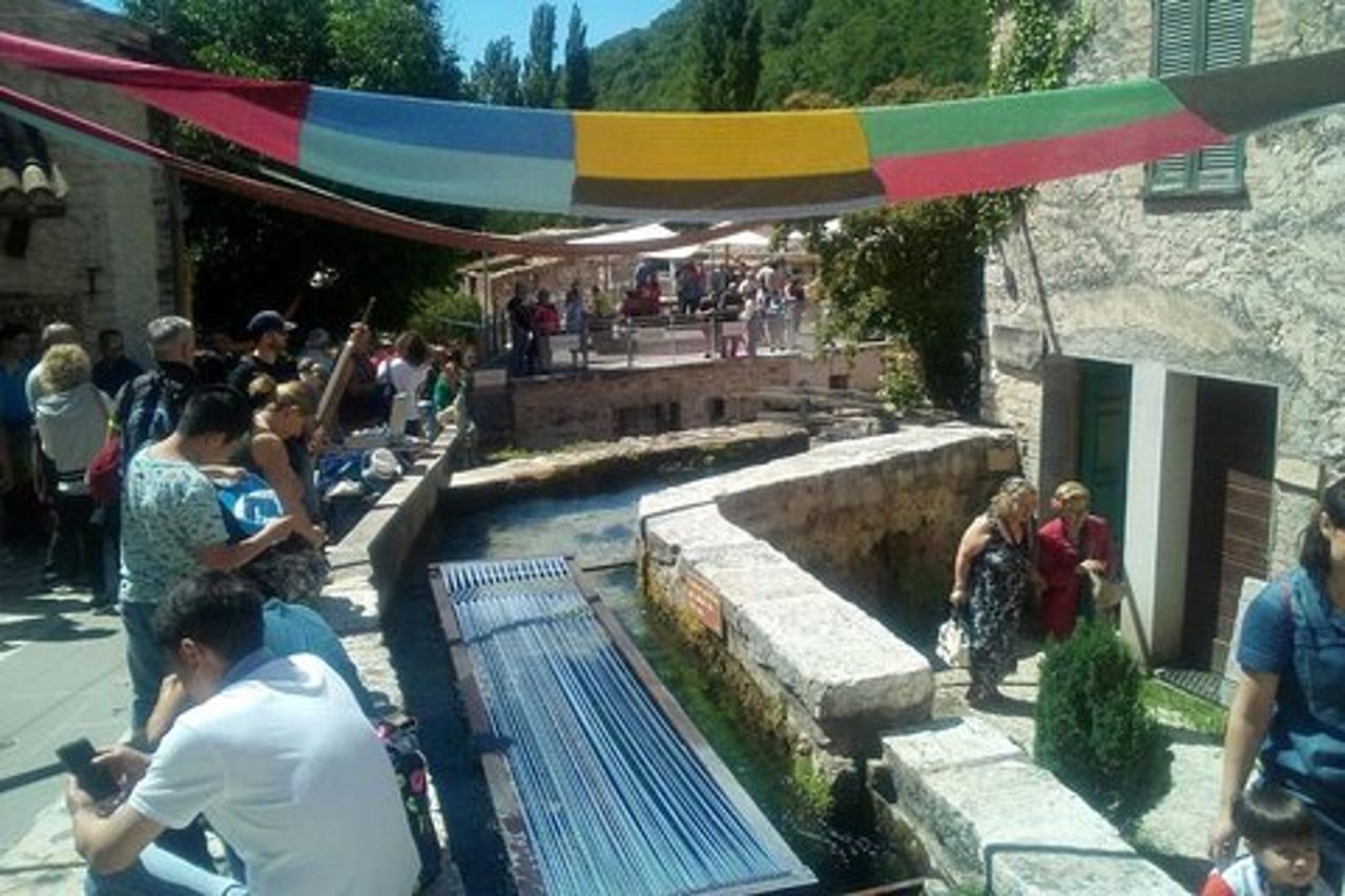 Umbria fuori dai sentieri battuti. Rasiglia, Trevi, Bevagna e Collepino