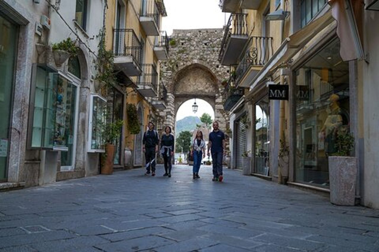 Giardini Naxos, Taormina e Castelmola-Loto Bianco-Da Catania