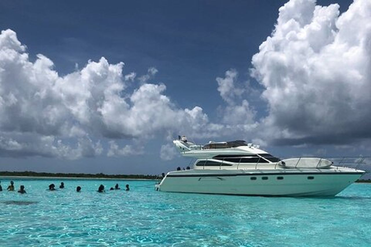 4 ore - 47' Azimut, Tulum, Playa del Carmen, Riviera Maya