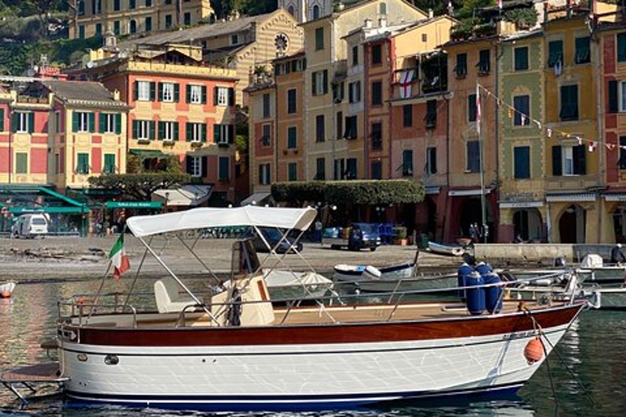 Tour Privato di Un Giorno in Barca nelle Cinque Terre
