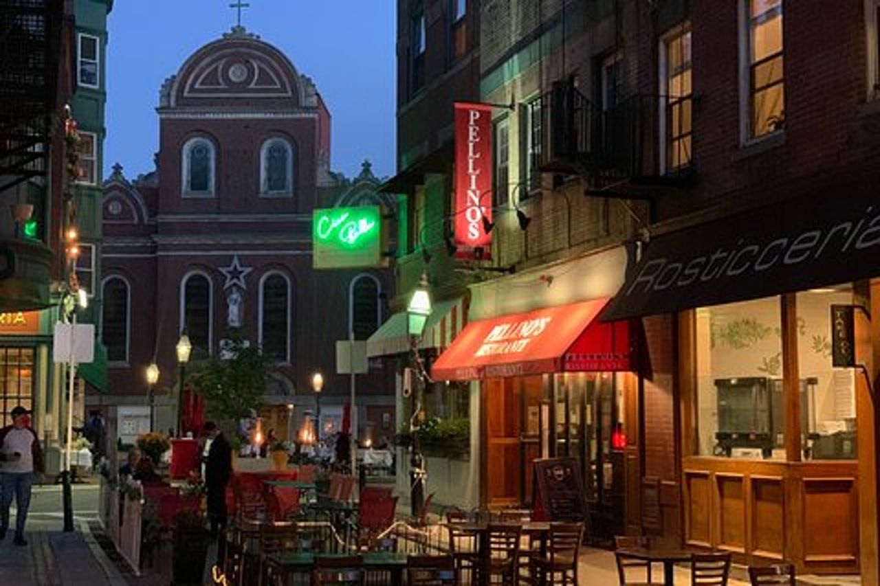 Tour autoguidato "The North End Pizza, Cannoli e Picnic"