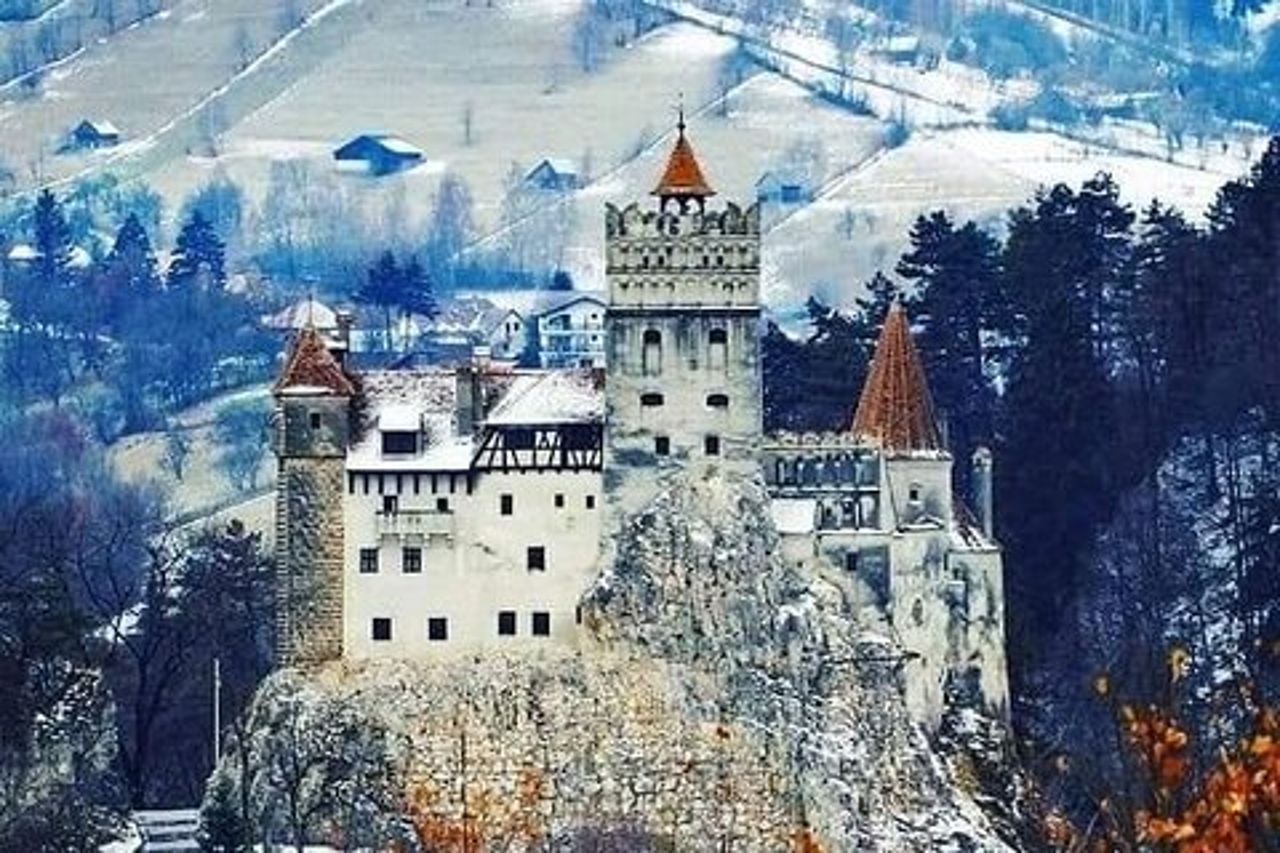 Brasov: Tour di un giorno del castello di Peles, dei castelli di Bran e della fortezza di Rasnov