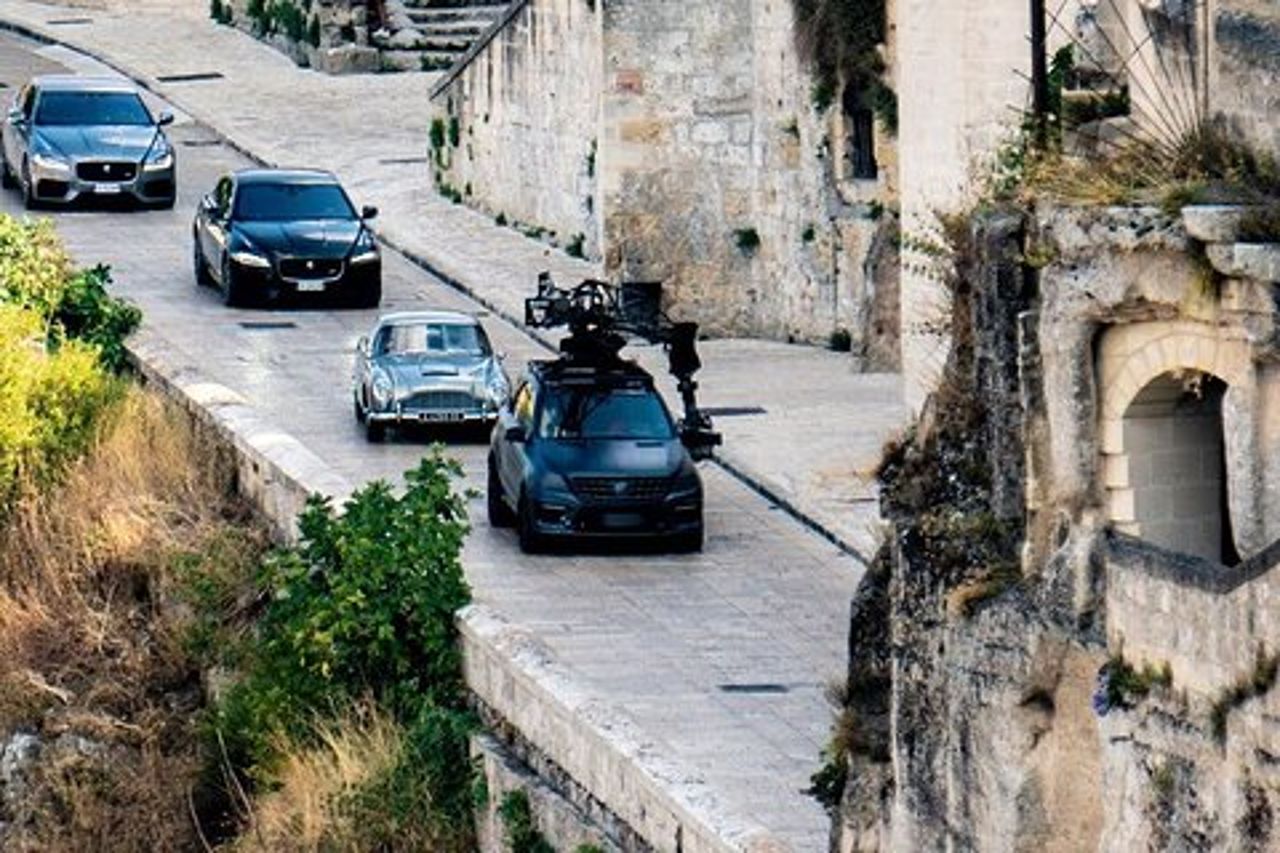 Tour Guidato sulle Scene del Film 007 No Time to Die a Matera