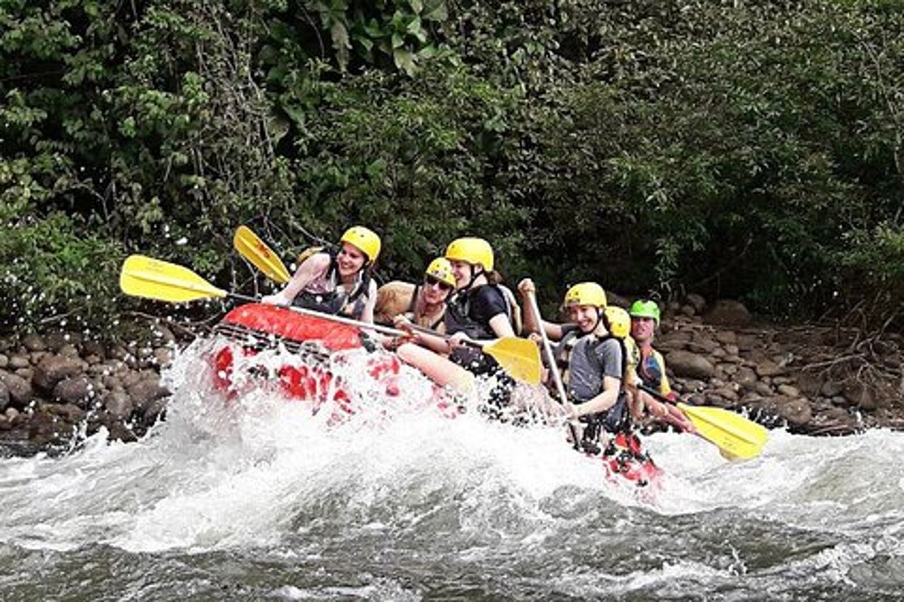 Miglior rafting sul fiume Sarapiqui, Costa Rica, classe II-III