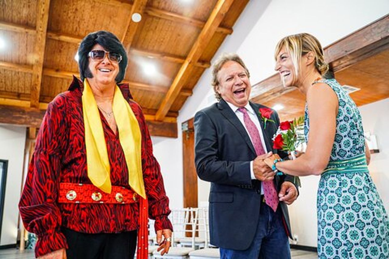 Matrimonio di Elvis alla Cappella di Little Vegas