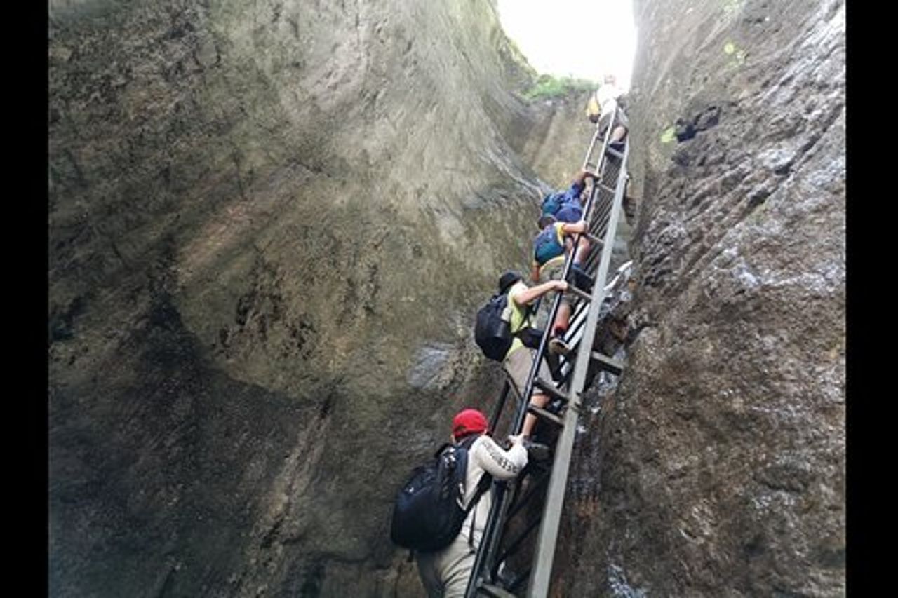 Arrampicata attraverso il Canyon, Zipline ed escursioni nei Carpazi