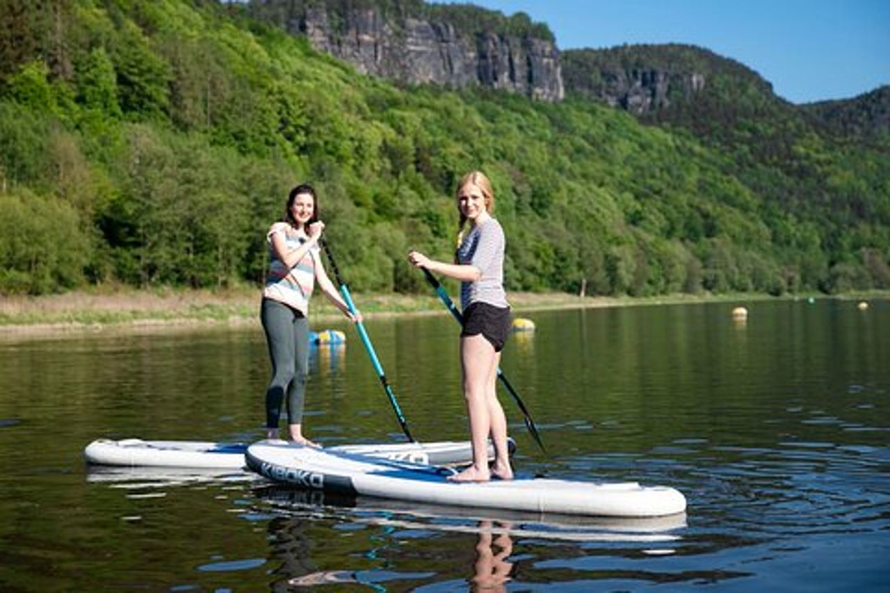 Stand up paddleboard e tour in scooter nella Svizzera boema