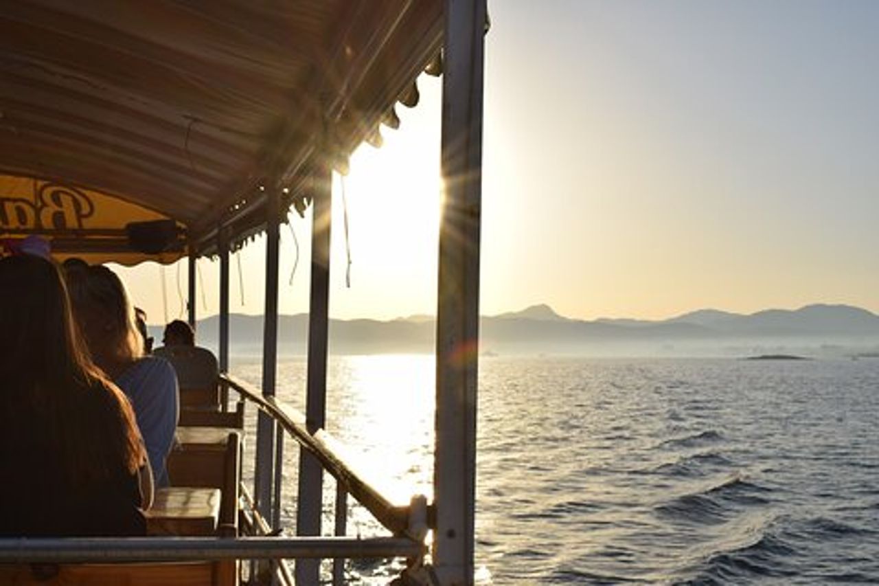 Sunset Tour Mallorca: gita in barca al tramonto con musica e buona atmosfera