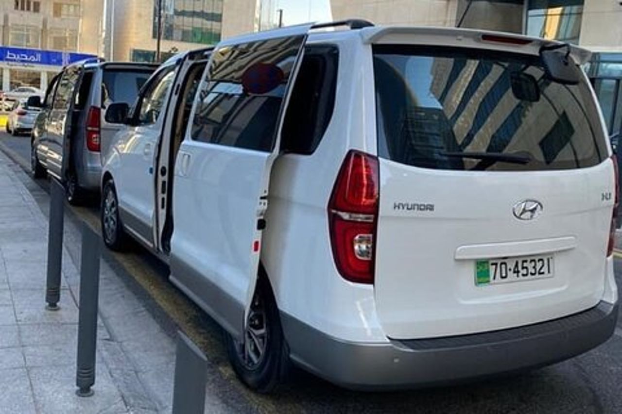 Trasferimenti privati all'aeroporto di Amman da/per più destinazioni