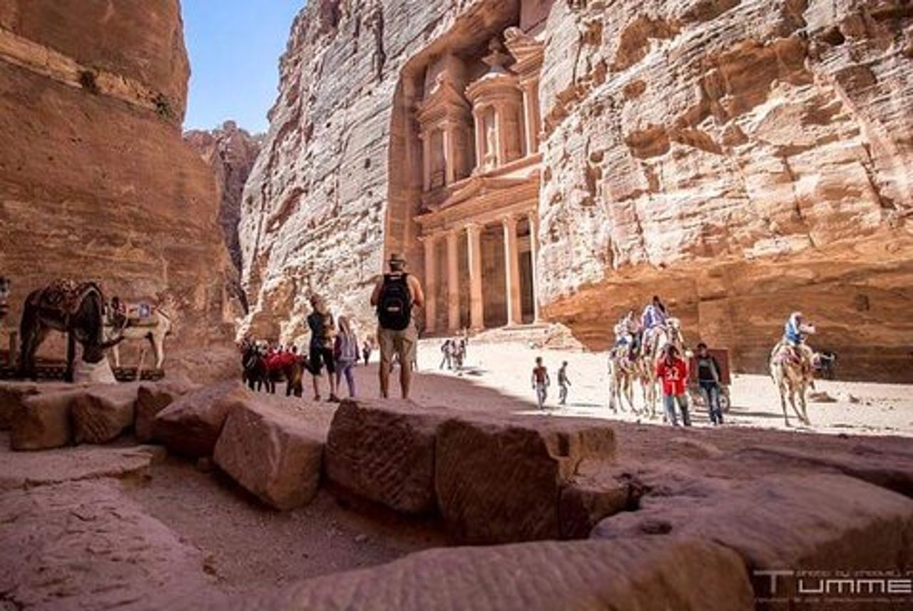 Da Amman: tour privato di 2 giorni Petra, Wadi rum e Mar Morto