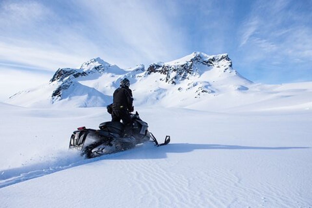 Avventura veloce in motoslitta sul ghiacciaio da Gullfoss