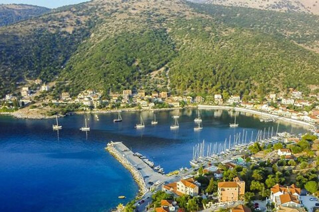 Tour privato dei momenti salienti di Cefalonia di mezza giornata