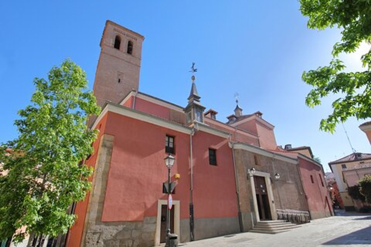 Segreti di La Latina: Passeggiata di puzzle autoguidata a Madrid