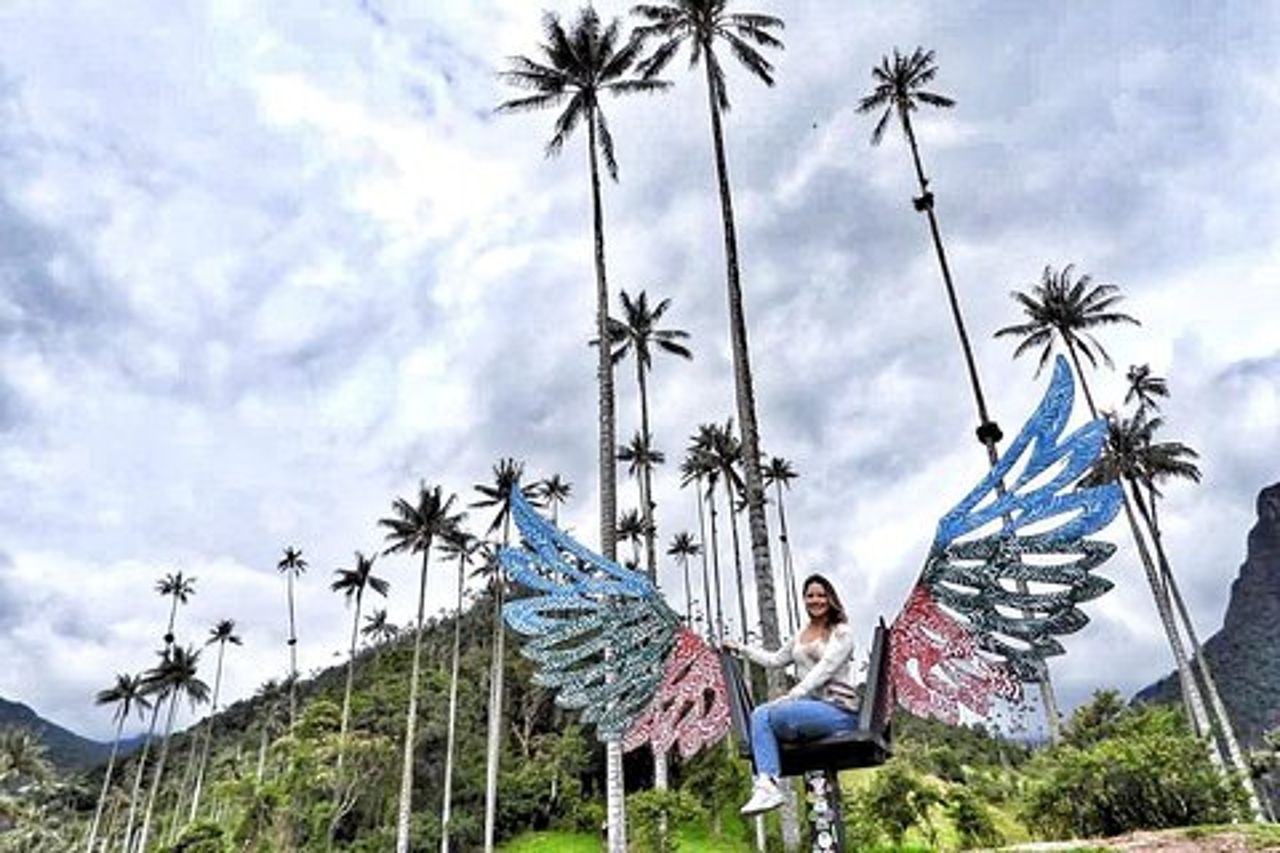 Tour escursionistico della Valle del Cocora e del Salento