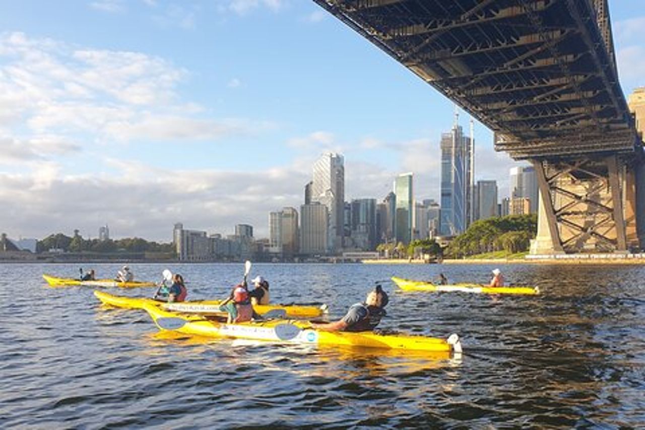 Tour in kayak e colazione del Sydney Harbour Bridge