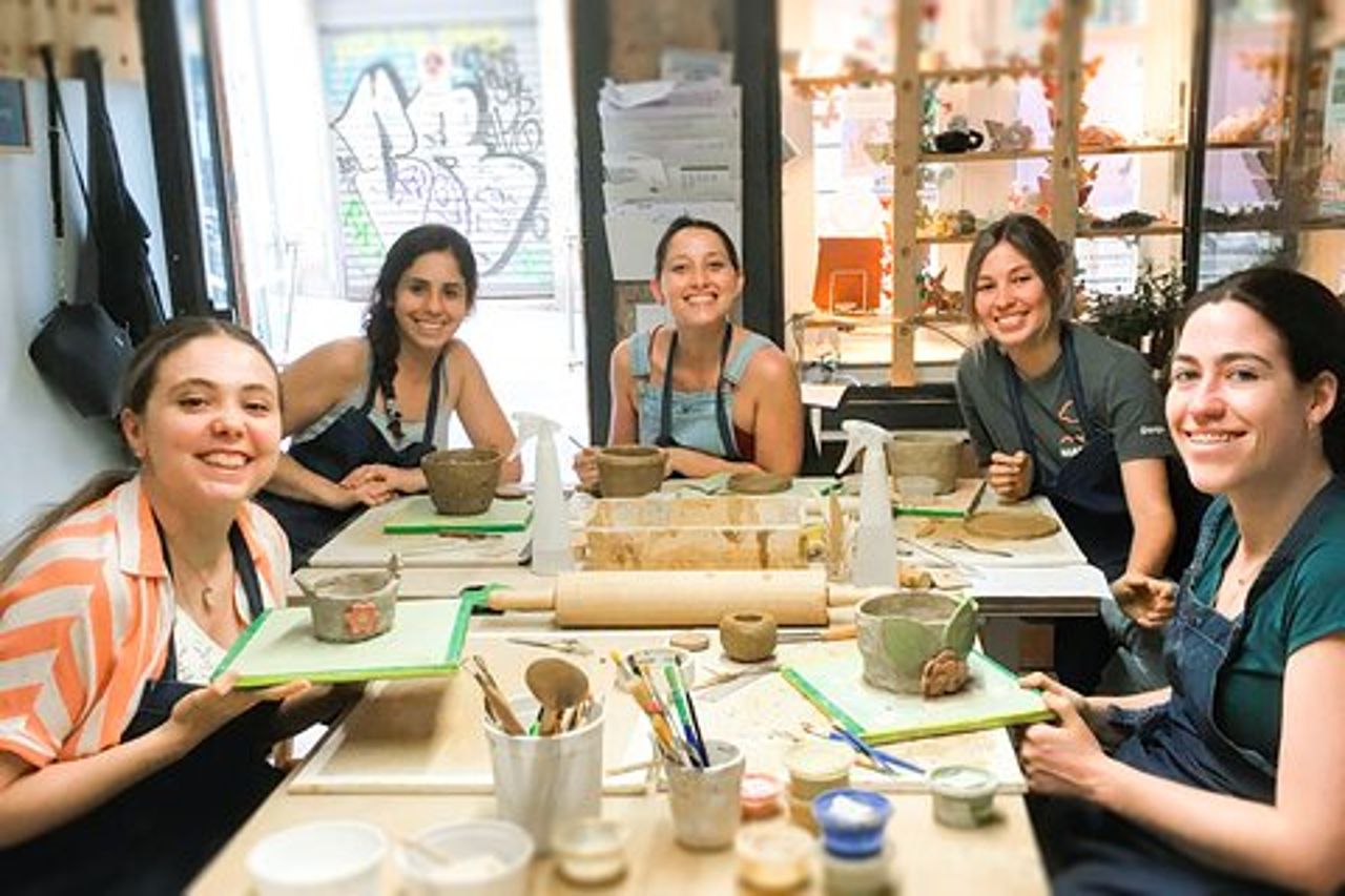 Esperienza di lavorazione della ceramica artigianale