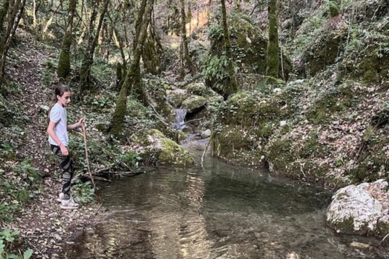 Tour Privato Guidato alle Cascate nel Bosco al Borgo Incantato